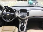 Bán Chevrolet Cruze năm 2015, màu đen số sàn, giá 330tr