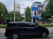 Bán xe Kia Sedona đời 2018, màu xanh lam xe gia đình