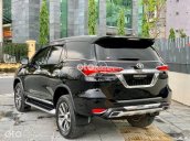 Bán Toyota Fortuner 2.8V 4x4 AT đời 2018, màu đen, nhập khẩu số tự động