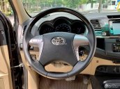 Cần bán lại xe Toyota Fortuner 2.7V 4x2 AT sản xuất 2014, màu đen, giá tốt