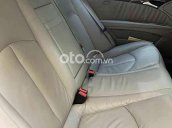 Cần bán lại xe Mercedes E200 đời 2009, màu xám