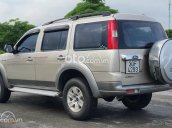 Xe Ford Everest đời 2007, màu vàng, nhập khẩu nguyên chiếc số sàn