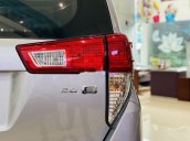 Bán xe Toyota Innova 2.0 E năm 2021, màu bạc giá cạnh tranh