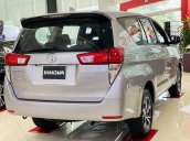 Bán xe Toyota Innova 2.0 E năm 2021, màu bạc giá cạnh tranh