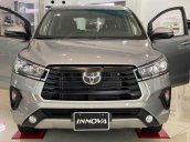 Bán xe Toyota Innova 2.0 E năm 2021, màu bạc giá cạnh tranh