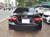 Sàn ô tô Hà Nội bán Camry bản 2.0 sản xuất 2020 nhập khẩu Thái Lan, xe tư nhân chính chủ đi rất ít