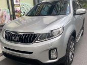 Bán Kia Sorento đời 2016, màu bạc chính chủ