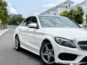 Cần bán Mercedes C250 AMG năm sản xuất 2015 - Hỗ trợ bank 70% giá trị xe