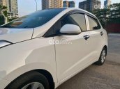 Cần bán xe Hyundai Grand i10 1.2AT năm 2019, màu trắng chính chủ