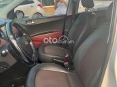 Cần bán xe Hyundai Grand i10 1.2AT năm 2019, màu trắng chính chủ