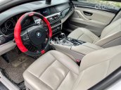 Cần bán lại xe BMW 523i sản xuất năm 2011, màu trắng, xe nhập, 665tr