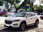 Bán Hyundai Tucson bản đặc biệt sản xuất 2018 xe đẹp nguyên bản, như mới màu trắng hợp với anh em mệnh thủy