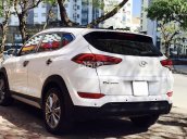 Bán Hyundai Tucson bản đặc biệt sản xuất 2018 xe đẹp nguyên bản, như mới màu trắng hợp với anh em mệnh thủy