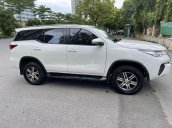 Cần bán xe Toyota Fortuner đời 2018, màu trắng, nhập khẩu