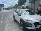 Bán Hyundai Kona 2018, màu trắng, xe nhập như mới, 610tr