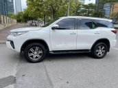 Cần bán xe Toyota Fortuner đời 2018, màu trắng, nhập khẩu