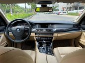 Bán chiếc BMW 520i sx 2014 trắng nội thất kem