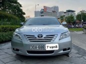 Xe Toyota Camry đời 2007, màu bạc chính chủ giá chỉ 425 triệu