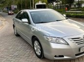 Xe Toyota Camry đời 2007, màu bạc chính chủ giá chỉ 425 triệu