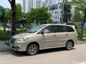 Cần bán nhanh Toyota Innova 2014 màu vàng cát, biển Thanh Hoá