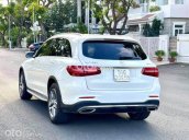 Cần bán lại xe Mercedes GLC 300 năm 2016, màu trắng