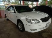 Bán Toyota Camry đời 2003, màu trắng chính chủ