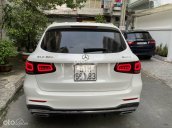 Bán Mercedes Benz GLC300 AMG sản xuất 2020, màu trắng, nội thất kem đi 9.999km bao check hãng