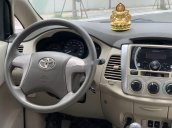 Bán Toyota Innova E 2014, màu bạc, giá 368tr