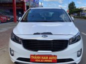 Bán Kia Sedona sản xuất năm 2017, màu trắng, giá tốt