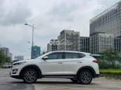 Bán Hyundai Tucson năm sản xuất 2020, màu trắng chính chủ