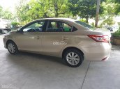 Cần bán lại xe Toyota Vios sx 2015 đk 2016 màu vàng cát số sàn, giá tốt