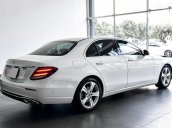 Bán xe Mercedes E250 năm sản xuất 2018, màu trắng, đi được 25.000km