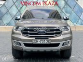 Bán ô tô Ford Everest 2018, màu ghi vàng, số tự động