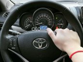 Cần bán gấp Toyota Vios đời 2016, màu vàng cát chính chủ