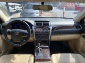 Cần bán xe Toyota Camry 2018, màu trắng, nhập khẩu nguyên chiếc