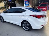 Cần bán lại xe Hyundai Elantra sản xuất 2015, màu trắng, nhập khẩu 