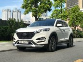 Cần bán xe Hyundai Tucson năm 2016, màu trắng, nhập khẩu nguyên chiếc còn mới, giá tốt