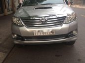 Cần bán lại xe Toyota Fortuner 2015, màu bạc, nhập khẩu số sàn, 590 triệu