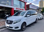 Mercedes V250 màu trắng nội thất kem sản xuất 2016, chất xe còn mới, vận hành ổn định