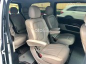 Mercedes V250 màu trắng nội thất kem sản xuất 2016, chất xe còn mới, vận hành ổn định