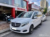 Mercedes V250 màu trắng nội thất kem sản xuất 2016, chất xe còn mới, vận hành ổn định