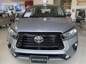 Bán Toyota Innova năm sản xuất 2021, màu xám