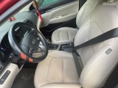 Chính chủ cần bán Hyundai Elantra năm sản xuất 2019, màu đỏ mới cứng