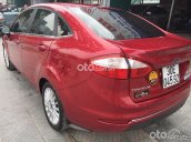 Ford Fiesta 2014 Titanium, xe gia đình đang sử dụng