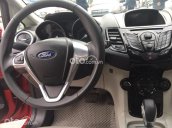 Ford Fiesta 2014 Titanium, xe gia đình đang sử dụng