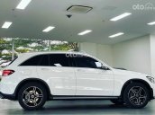 Ưu đãi khủng tháng 7 -  Mercedes GLC 300 2021 - đủ màu - giao ngay - hỗ trợ vay 80% - mỗi tháng trả cố định 13,4 triệu