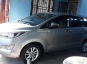 Xe Toyota Innova E đời 2018, màu bạc chính chủ, giá 590tr