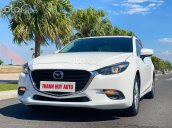 Bán ô tô Mazda 3 sản xuất năm 2017, màu trắng xe gia đình