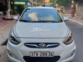 Cần bán xe Hyundai Accent sản xuất năm 2013, màu trắng, nhập khẩu, 348 triệu