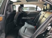 Bán Mercedes E300 đời 2011, màu đen còn mới, giá 745tr